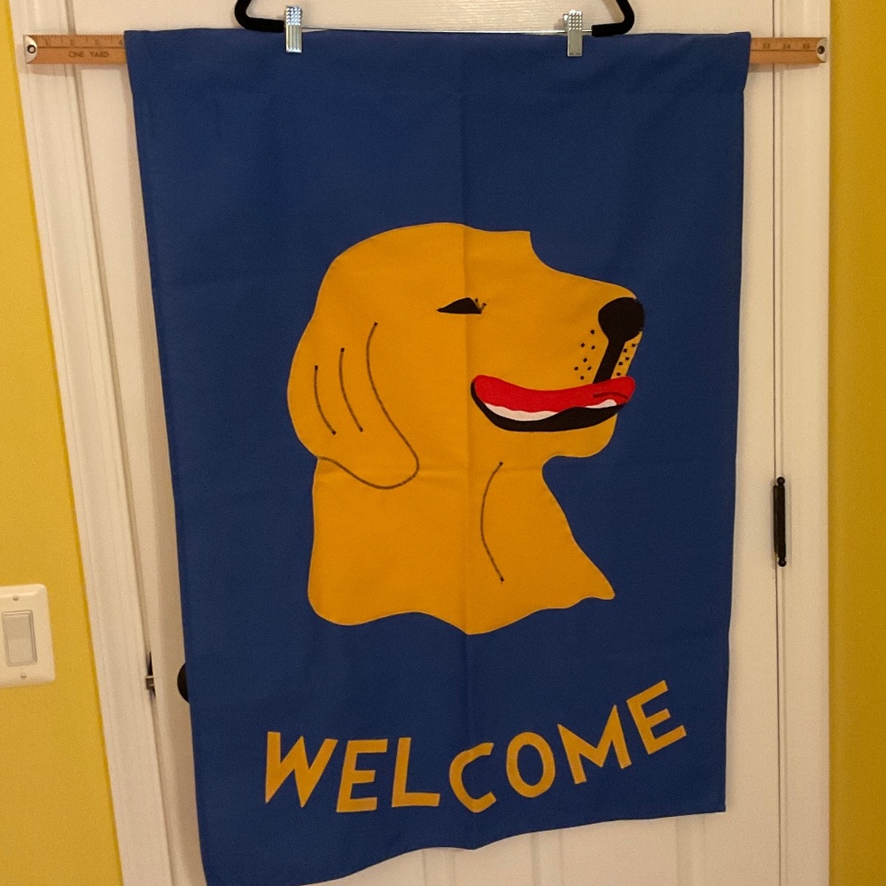 HANDCRAFTED APPLIQUÉ “WELCOME” DOG FLAG.  28” x 40”. A REAL BEAUTY.  LIKE NEW!!!